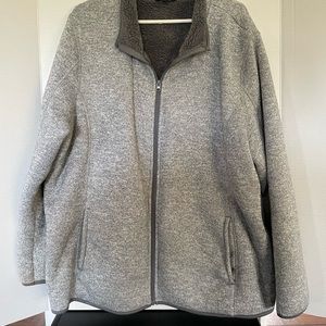 Full zip Sherpa lined women size 4x jacket/ sweater
